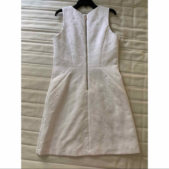 Michael Kors Sleeveless Shift Dress - Picture 2 of 5